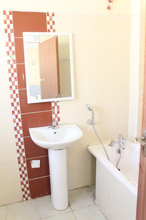 Elegant Comfy Rooms- Jkia Nairobi Exteriör bild