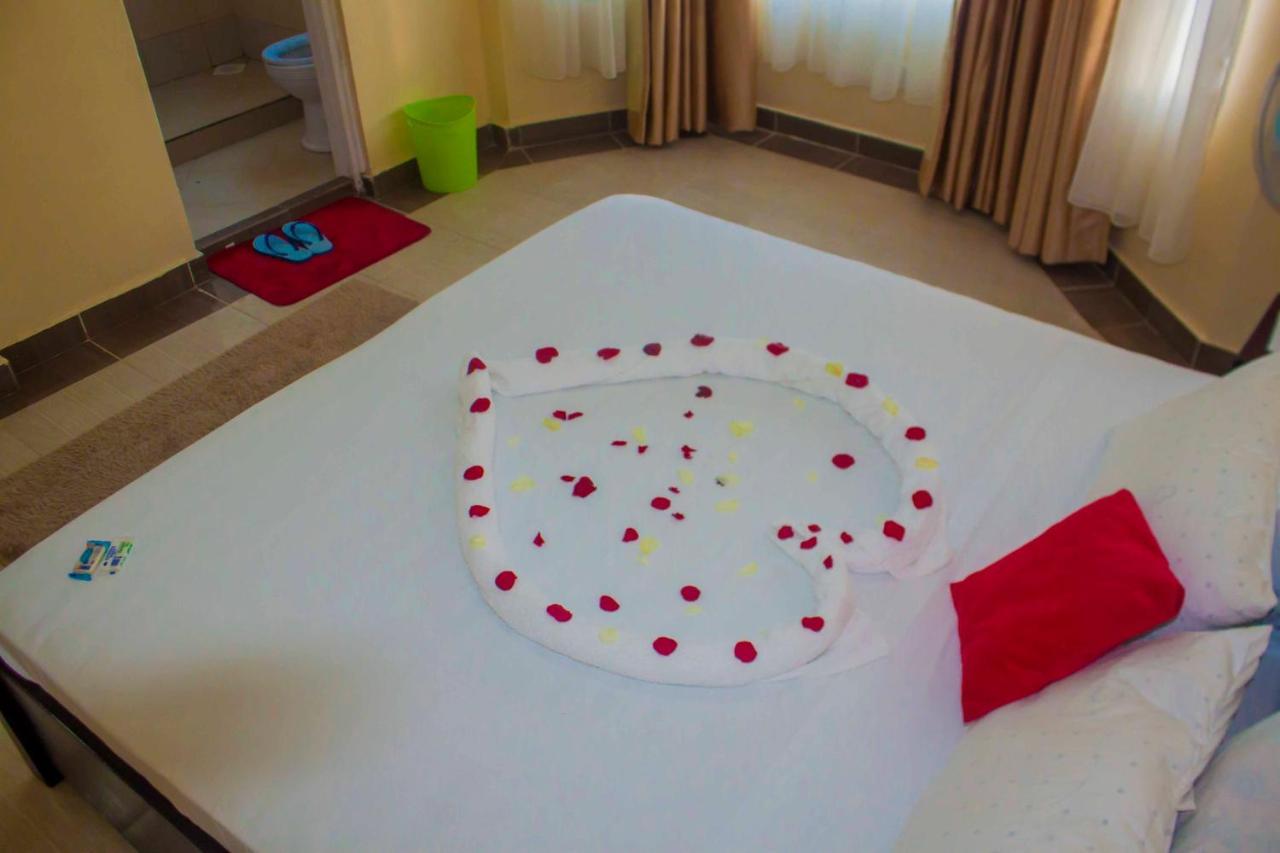Elegant Comfy Rooms- Jkia Nairobi Exteriör bild